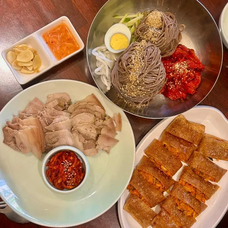 보쌈·막국수